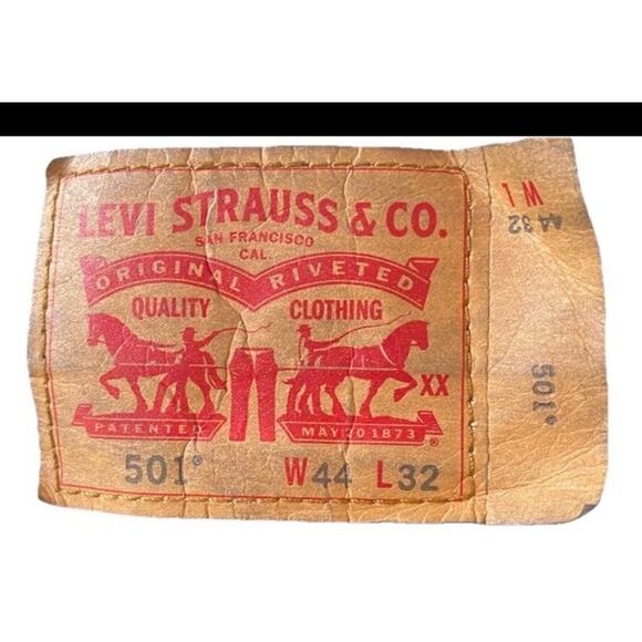 2012 New Men's 44x32 Levi's 501 Button Fly Original Black Jeans #005010660 Read - Picture 4 of 13